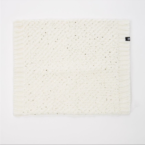 Fabletics Cowl Neck Scarf - Picture 3 of 6